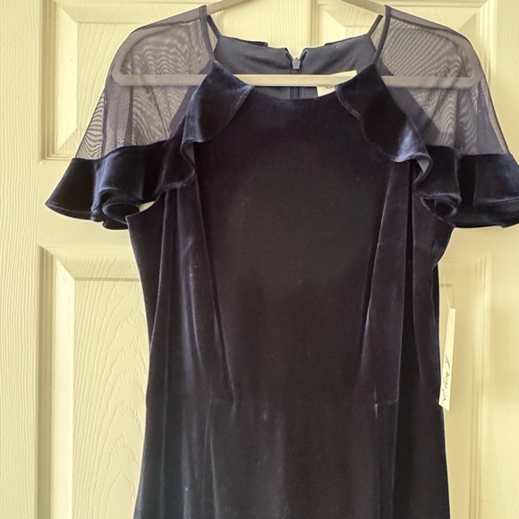 NWT Eliza J Ruffle Sleeve Velvet Cocktail Dress - Picture 8 of 14